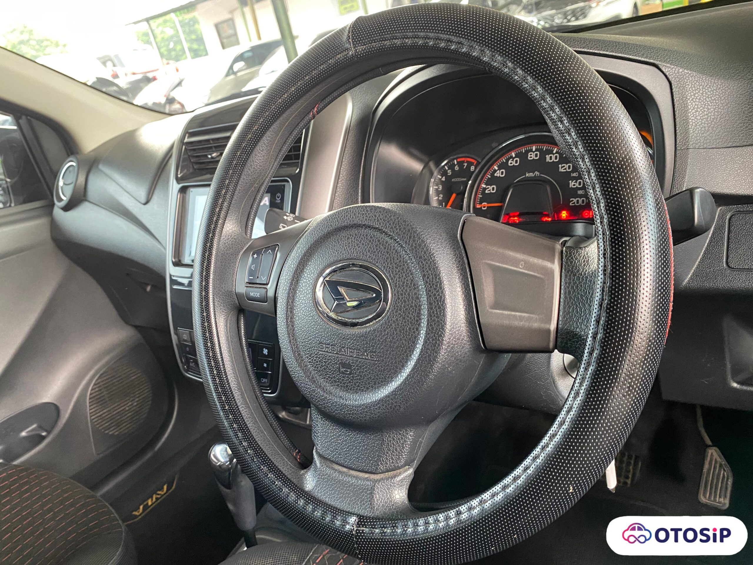 Daihatsu Ayla R 1.2 MT