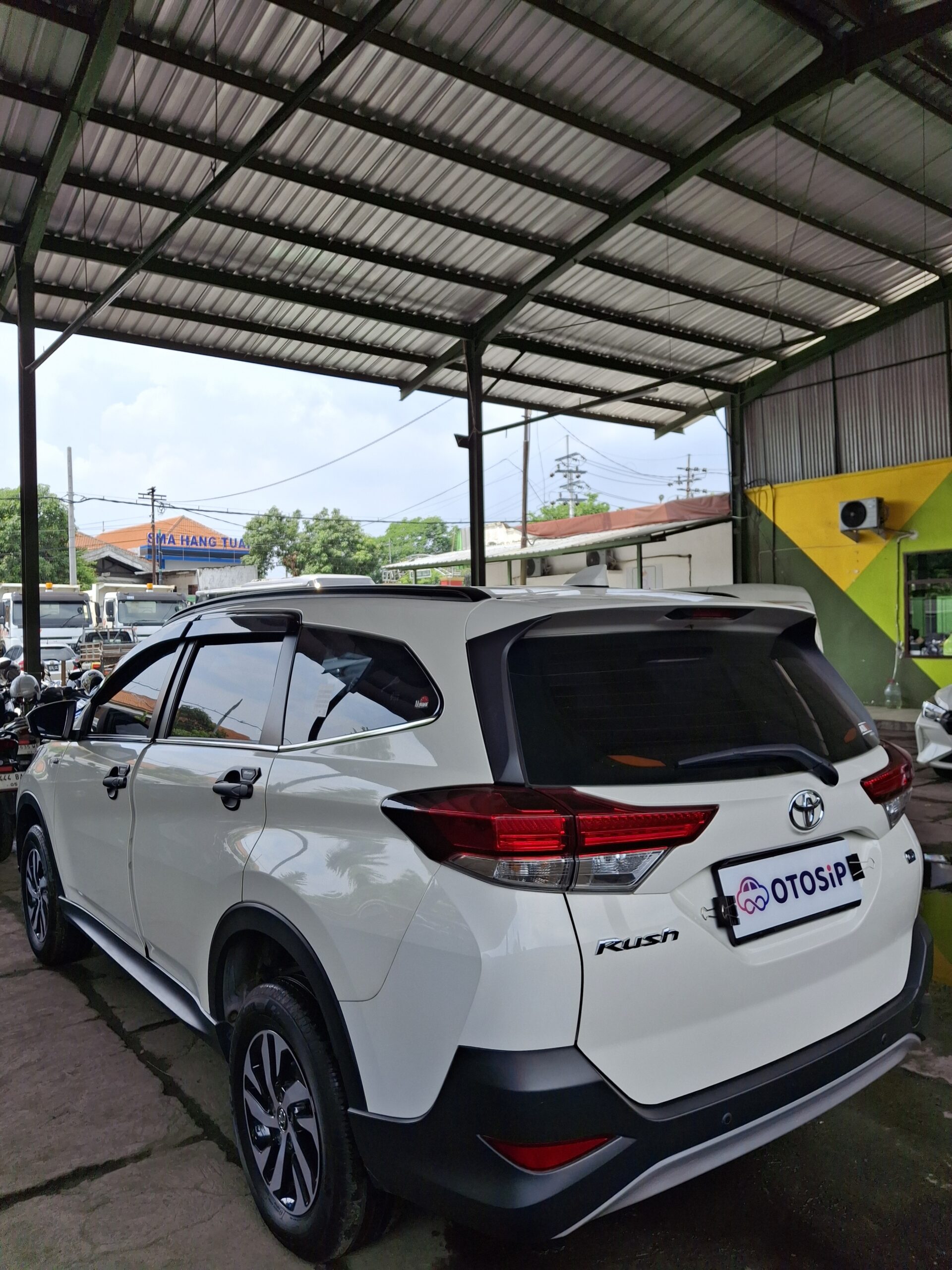 Toyota Rush G 1.5 MT