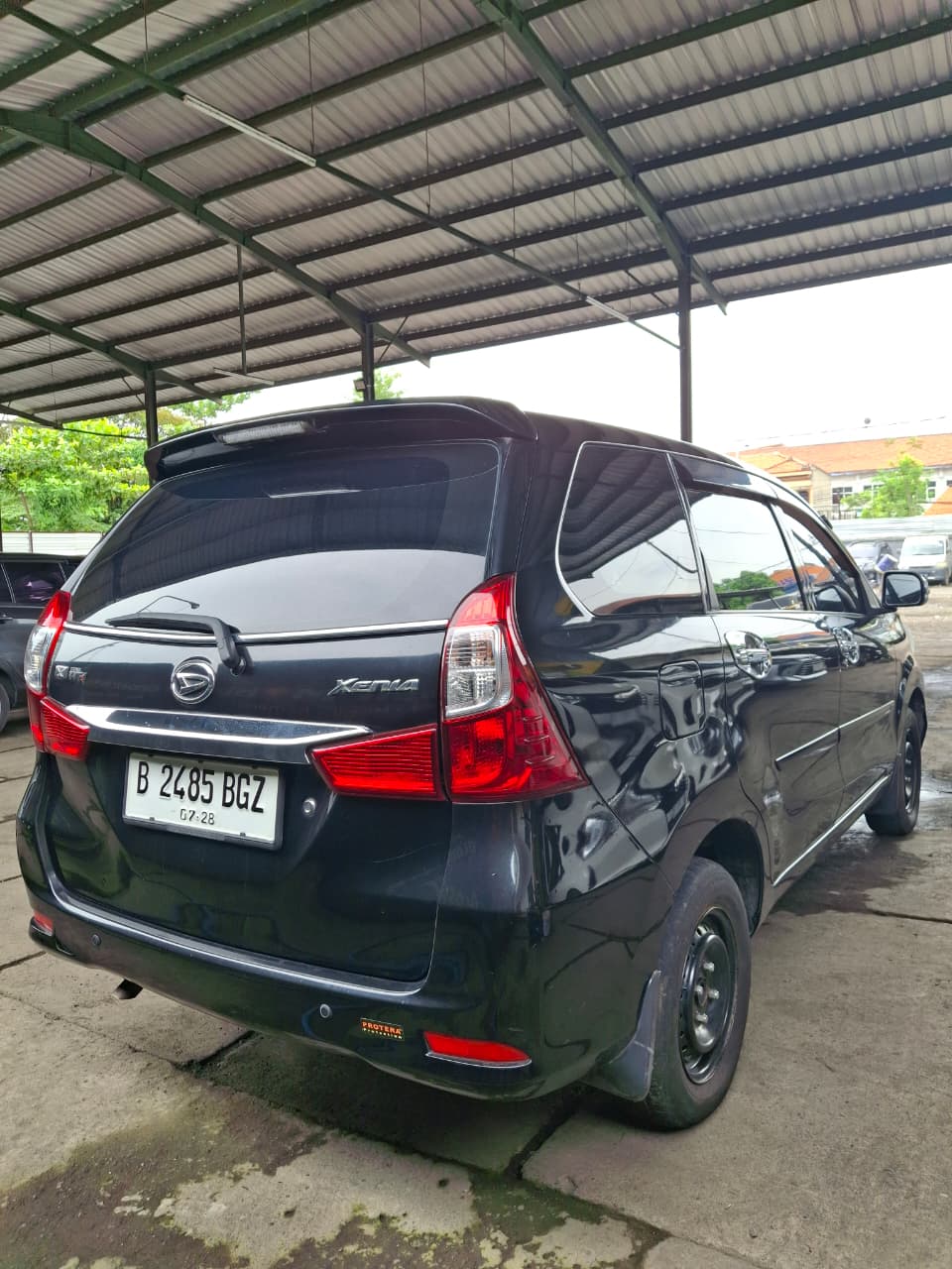 DAIHATSU XENIA X 1.3 MT