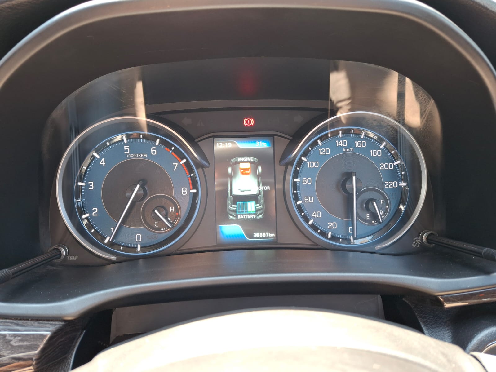 Suzuki Ertiga 1,5 Hybrid MT
